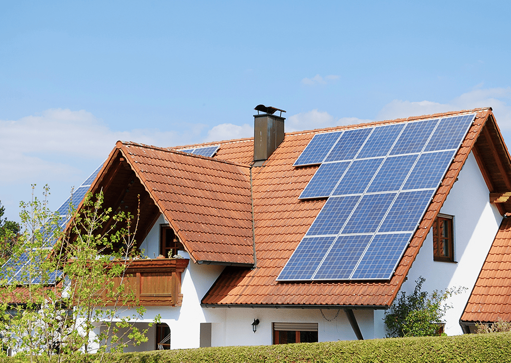 casa con pannelli fotovoltaici